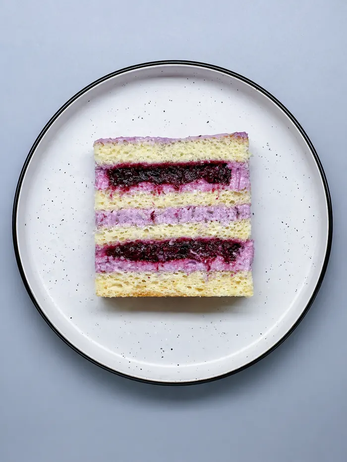 Разрез начинки Ягодный бум Cakes by Sofy